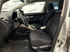 Toyota Auris, 1.6 l., hečbekas | 3