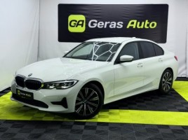 BMW 320 saloon