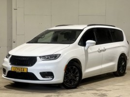 Chrysler Pacifica минивэн