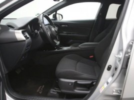 Toyota C-HR, 1.8 l., Внедорожник | 3