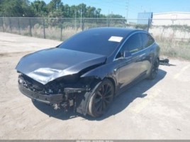Tesla Model X, visureigis | 1
