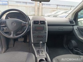 Mercedes-Benz A200 | 4