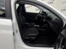 Peugeot 208 | 3