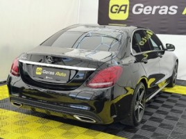 Mercedes-Benz C350 | 3