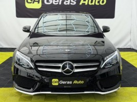 Mercedes-Benz C350 | 1