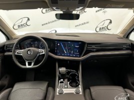 Volkswagen Touareg, 3.0 l., visureigis | 2