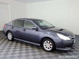 Subaru Legacy sedanas