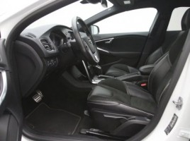 Volvo V40, 2.0 l., Хэтчбек | 3