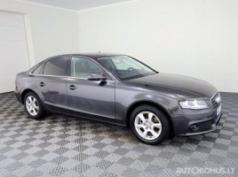 Audi A4 sedanas