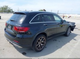 Mercedes-Benz GLC300 | 3