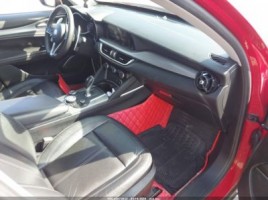 Alfa Romeo Stelvio | 4