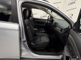 Mitsubishi Outlander | 3