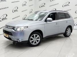 Mitsubishi Outlander visureigis