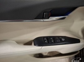 Toyota Camry | 4