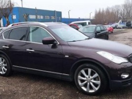 Infiniti EX30
