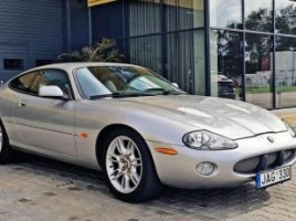 Jaguar XKR купе