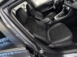 Toyota RAV4 | 4