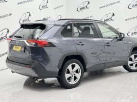 Toyota RAV4 | 1