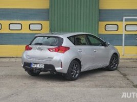 Toyota Auris | 3