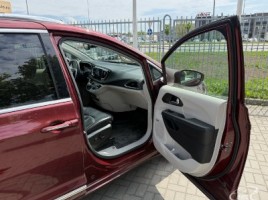 Chrysler Pacifica | 2