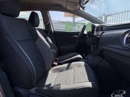 Toyota Auris | 4