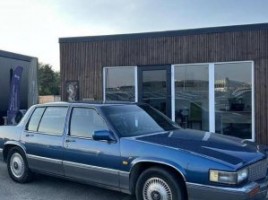 Cadillac DeVille | 4