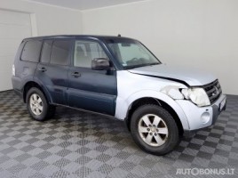 Mitsubishi Pajero visureigis