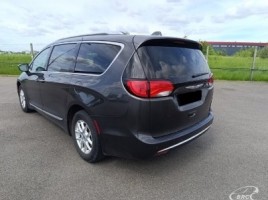 Chrysler Pacifica | 2