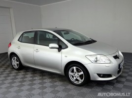 Toyota Auris hečbekas
