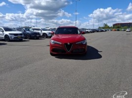 Alfa Romeo Stelvio visureigis