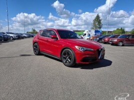 Alfa Romeo Stelvio | 1
