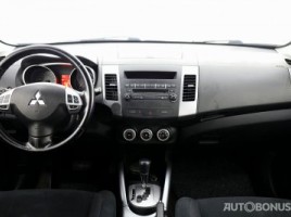 Mitsubishi Outlander | 4