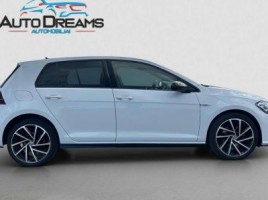 Volkswagen Golf | 4