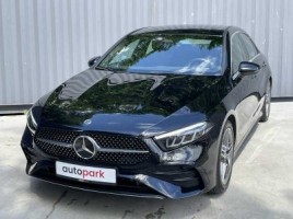 Mercedes-Benz A180