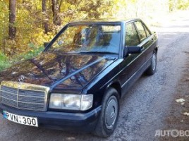 Mercedes-Benz sedanas