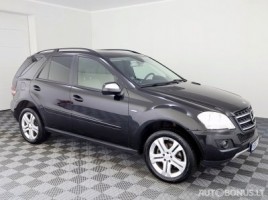 Mercedes-Benz ML300
