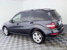 Mercedes-Benz ML300 | 3
