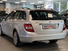 Mercedes-Benz C200 | 3