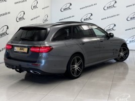 Mercedes-Benz E220 | 1