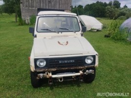 Suzuki Samurai visureigis