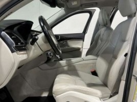 Volvo XC90, Внедорожник | 4