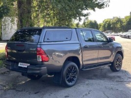 Toyota Hilux | 4