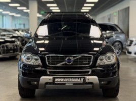 Volvo XC90 | 1