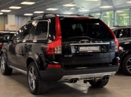 Volvo XC90 | 3