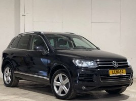 Volkswagen Touareg, Внедорожник | 1