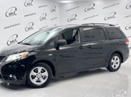 Toyota Sienna минивэн