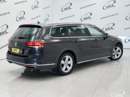 Volkswagen Passat, 2.0 l., Универсал | 1
