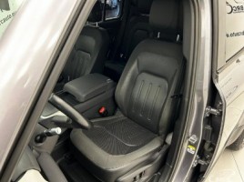Land Rover Defender | 4