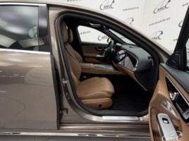 Mercedes-Benz E200 | 3