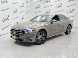 Mercedes-Benz E200 sedanas